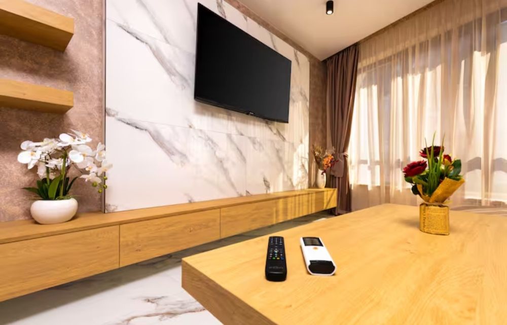 Продава се Двустаен апартамент в Пловдив, Център - 69 кв.м за 2318 €/кв.м - Снимка #3