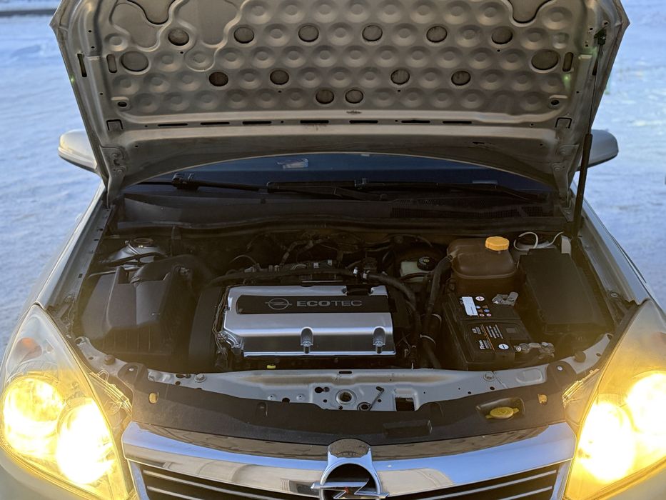 Продам Opel Astra H. 1.8