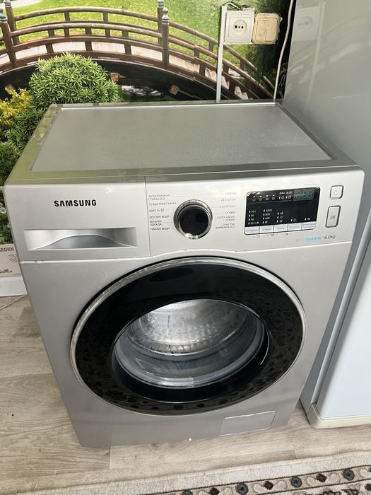 Продам Холодильник с Машинкой