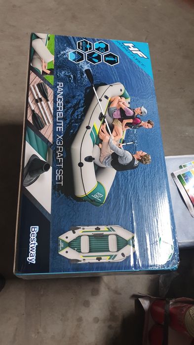 Нова!!!Лодка надуваема за водни спортове  Bestway  2.95м/1.30м за трим