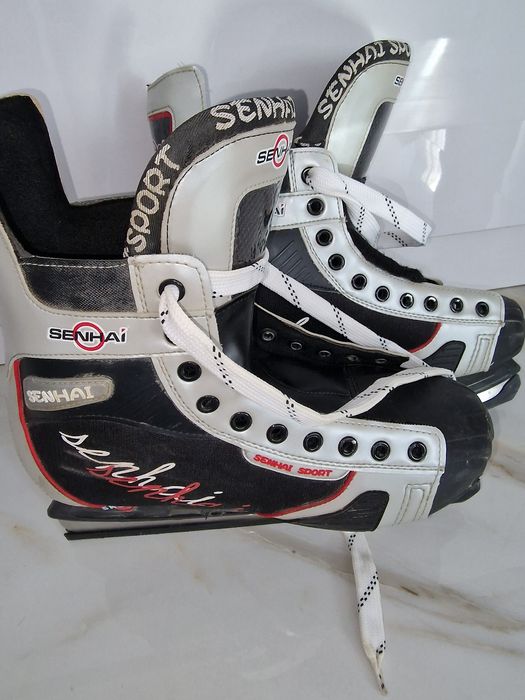 Коньки мужские 45 размер.