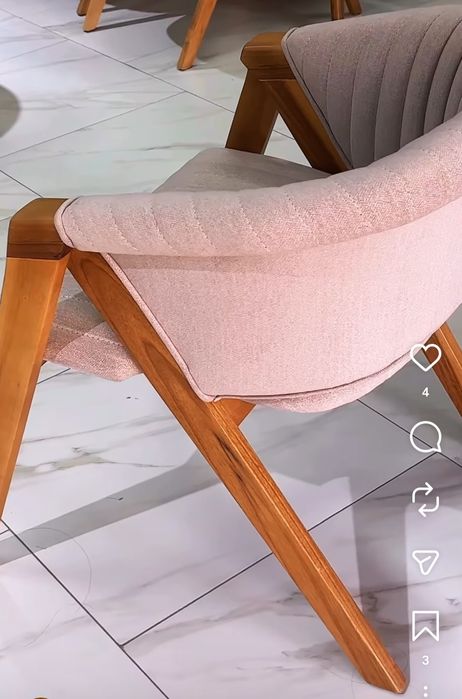 Стол с 6 стульями