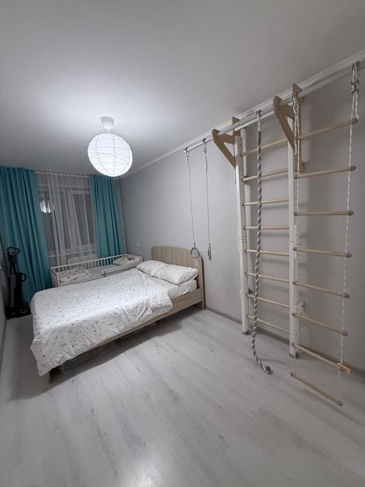 Продам 2хком квартиру район Короны.