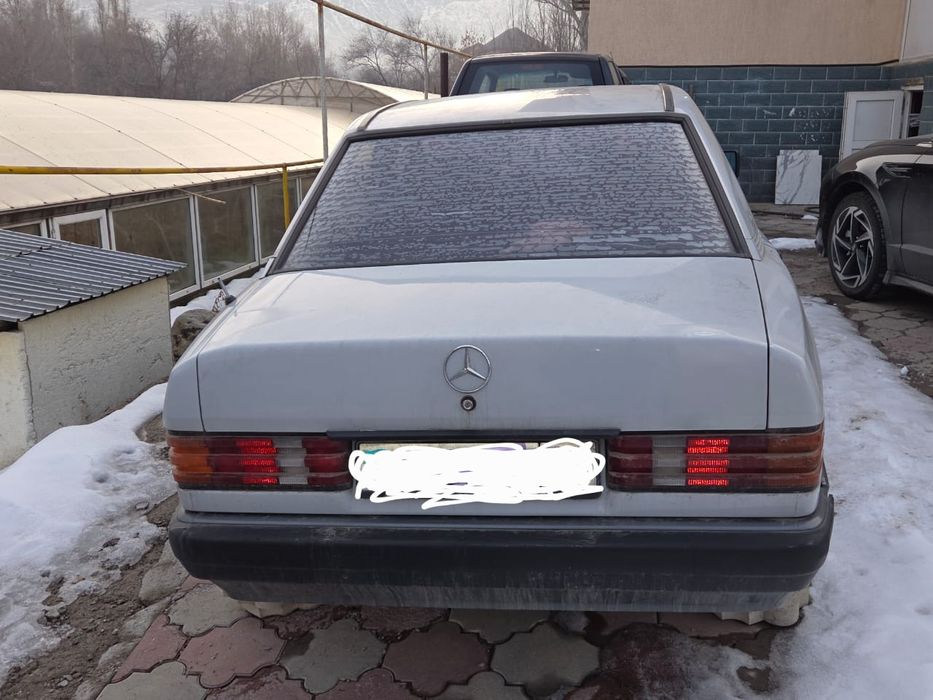Mercedes Benz 190