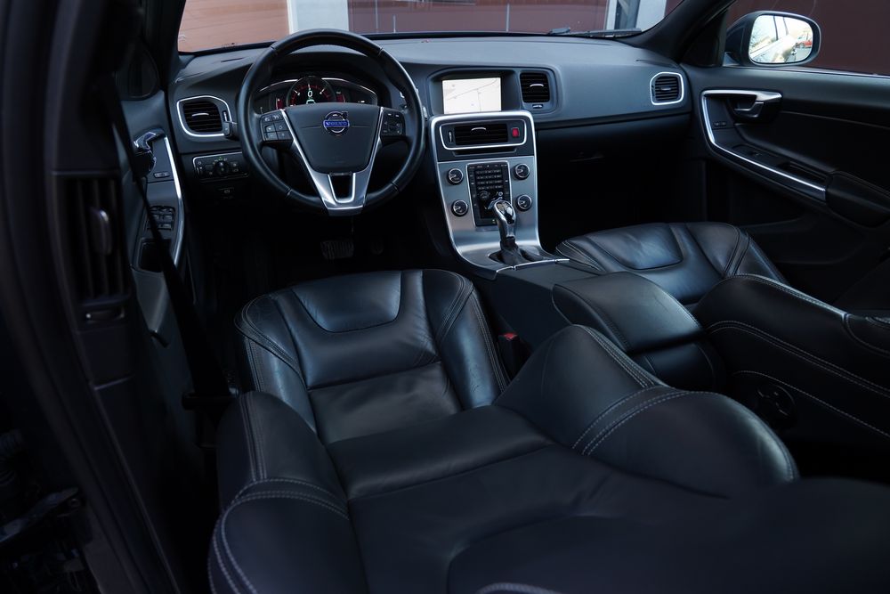 Volvo V60 2015 2.0Diesel / Automat / 1-3Ani Garantie / Rate