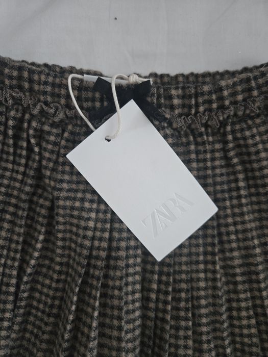 НОВА Детска Плисирана пола-панталон Zara 110