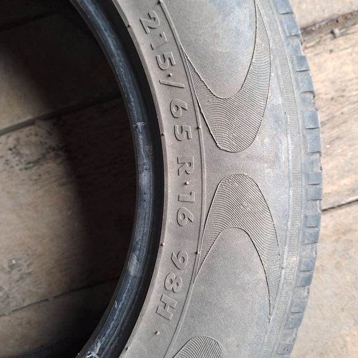 Продам шины б/у.