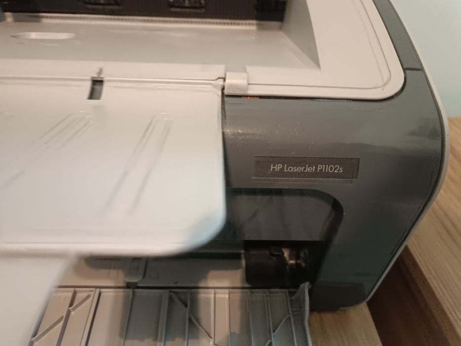 Продам принтер нр 1102