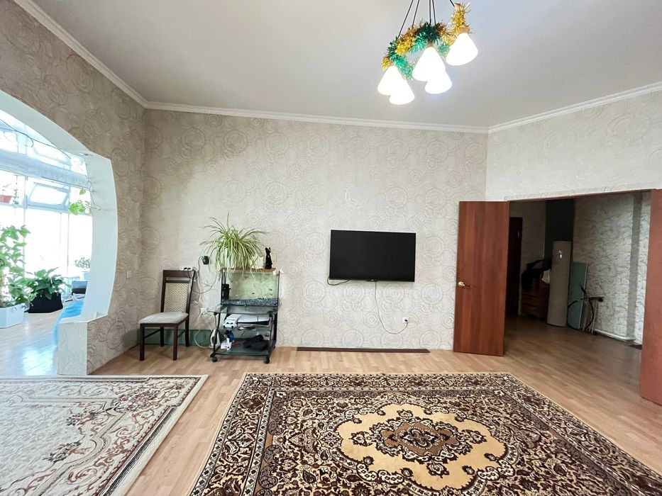 Продам 2 комнатную квартиру