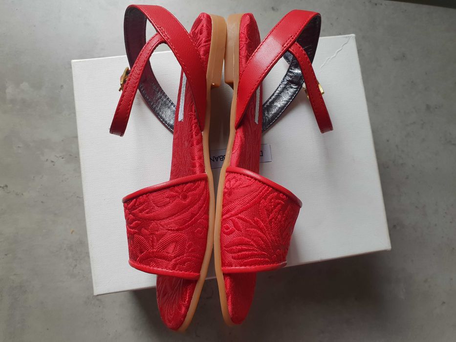 Sandale Dolce Gabbana Italia nr 32 piele naturala
