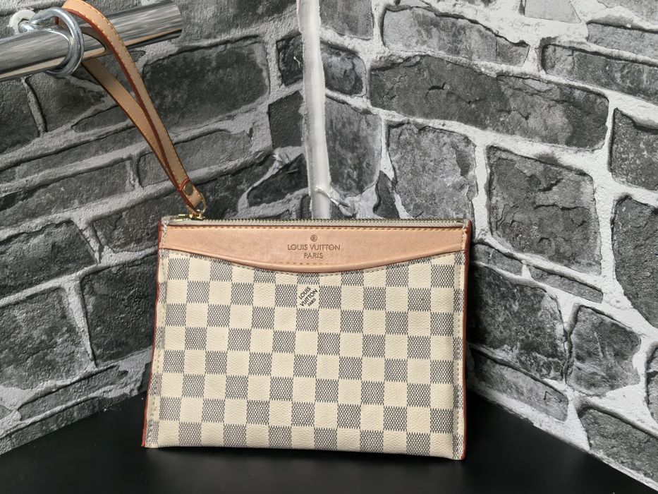 Luis Viton чанта тип плик