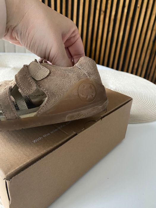 Sandale Biomecanics x Mango