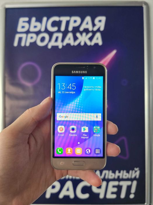 Samsung Galaxy J1, 8 ГБ, — лёгкий и понятный смартфон для звонков