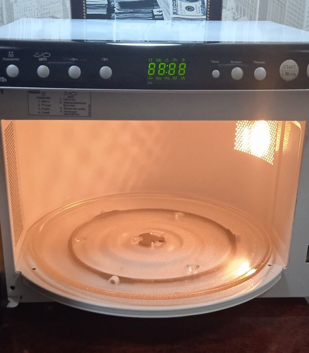 Микроволновая печь SAMSUNG