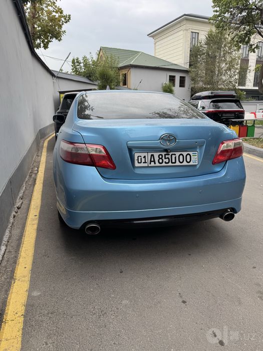 Toyota Camry 2007 sotiladi