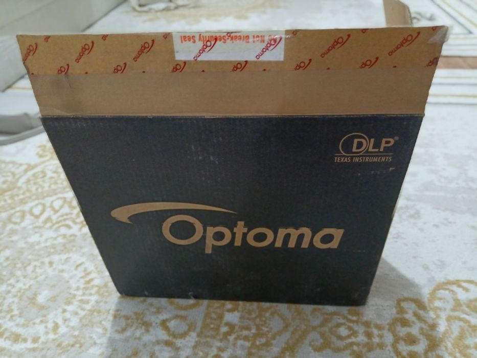 Проектор  Optoma