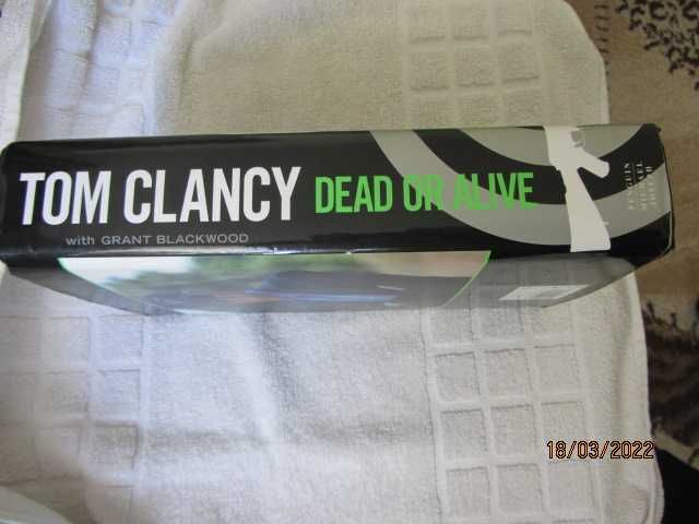 Книга на английски език - Мъртъв  или жив