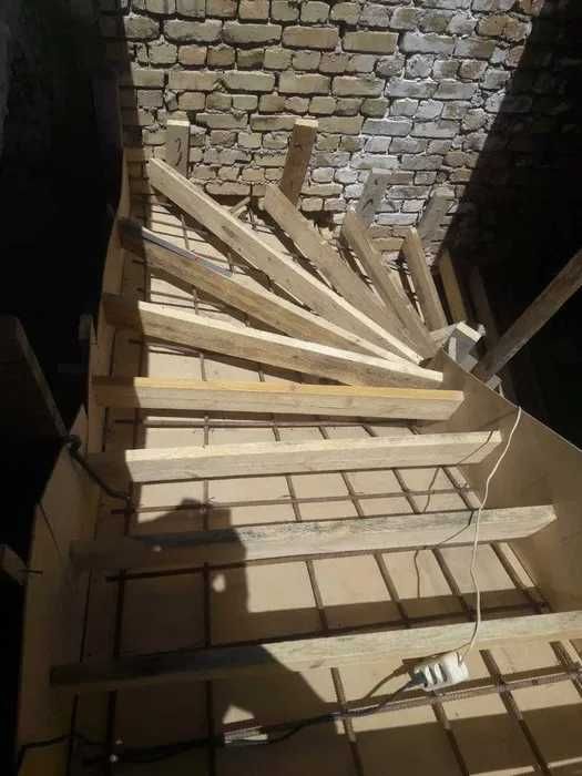 Зина (монолитные лестницы )