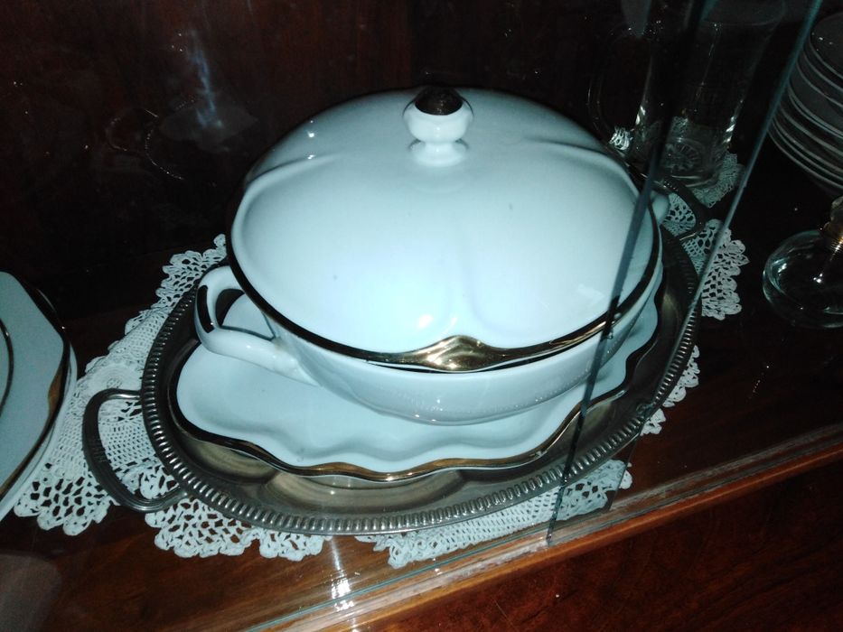 Set porțelan castron ciorba farfurii și set ceai