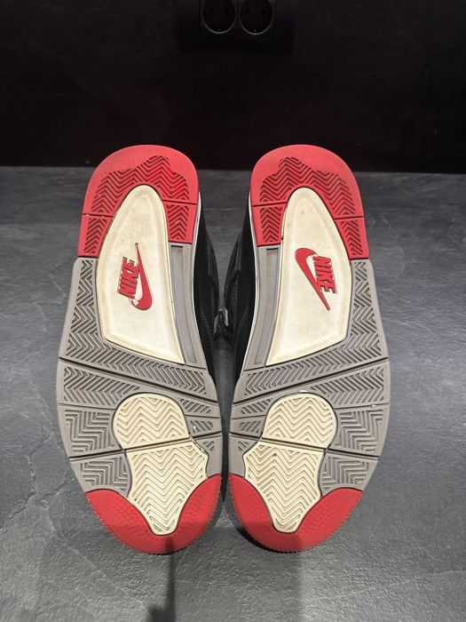 Nike Air Jordan 4 Retro Bred