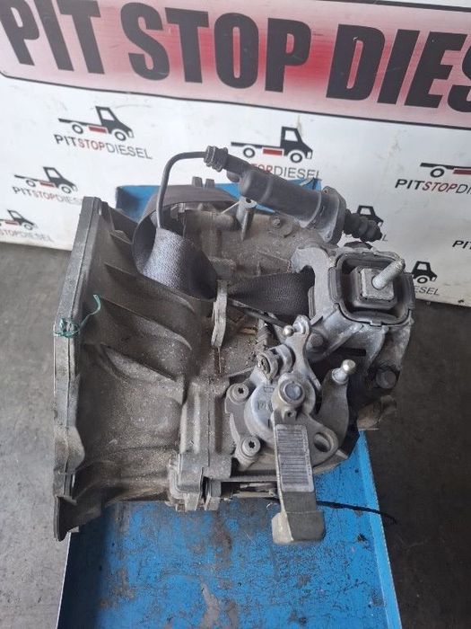 cutie de viteze manuala mini cooper countryman 23007594640 7594640 r60 r61 n47 1.6 d