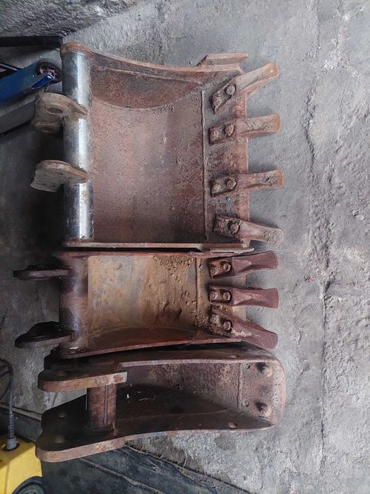 Мини багер Volvo