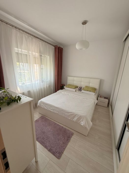 Apartament de închiriat