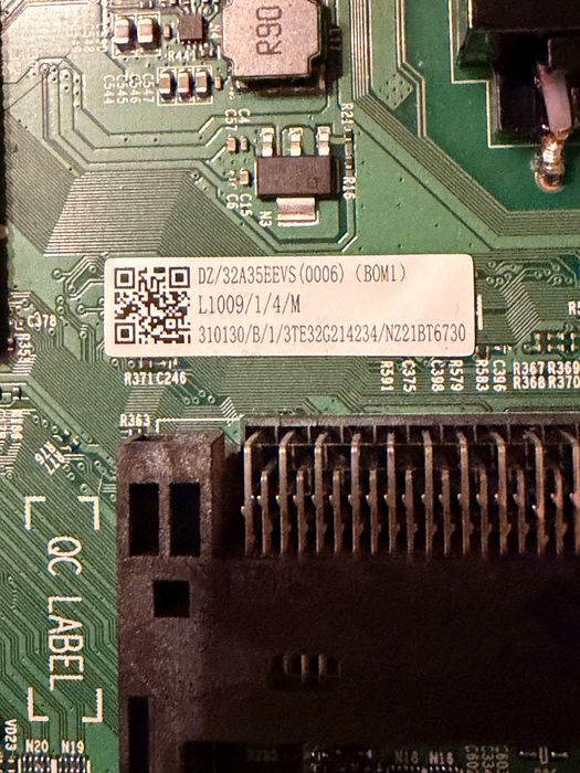 Placă de bază Hisense Smart TV – DZ/32A35EEVS (0006) + telecomandă