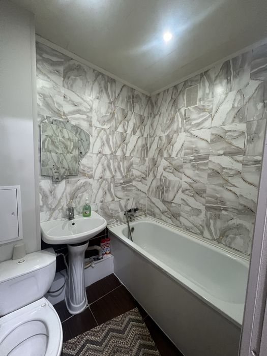 Сдам посуточно 1 комн кв район Дом быта Казииту