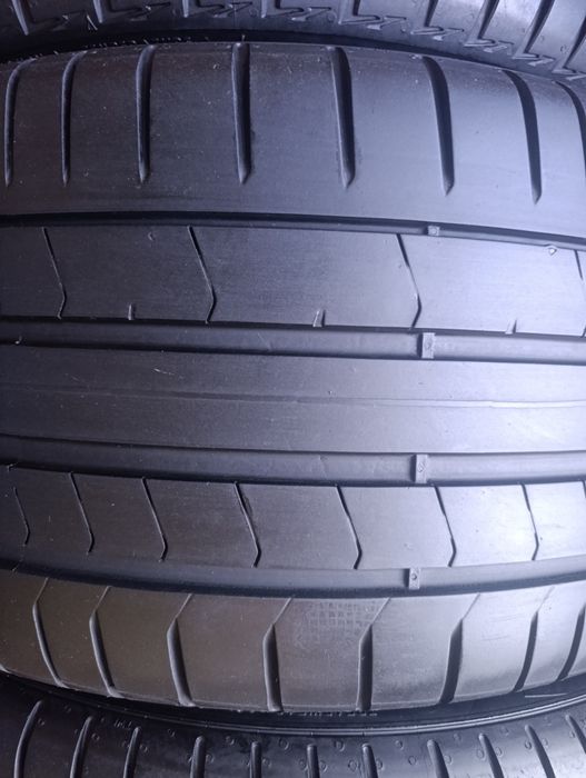 Anvelope de vara 255 35 19 Pirelli dot 2022 Runflat
