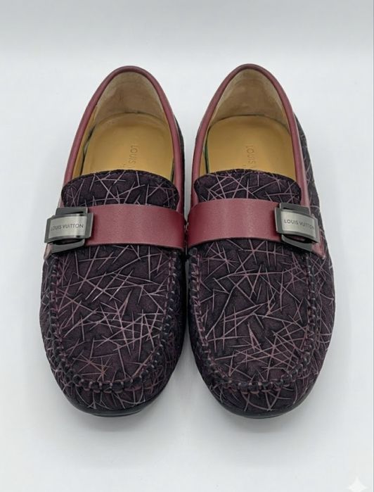 Продам новые туфли без