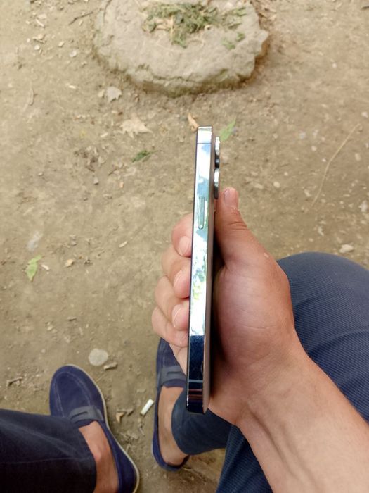 Iphone 13pro holati ideal srochna sotiladi narx kelishiladi
