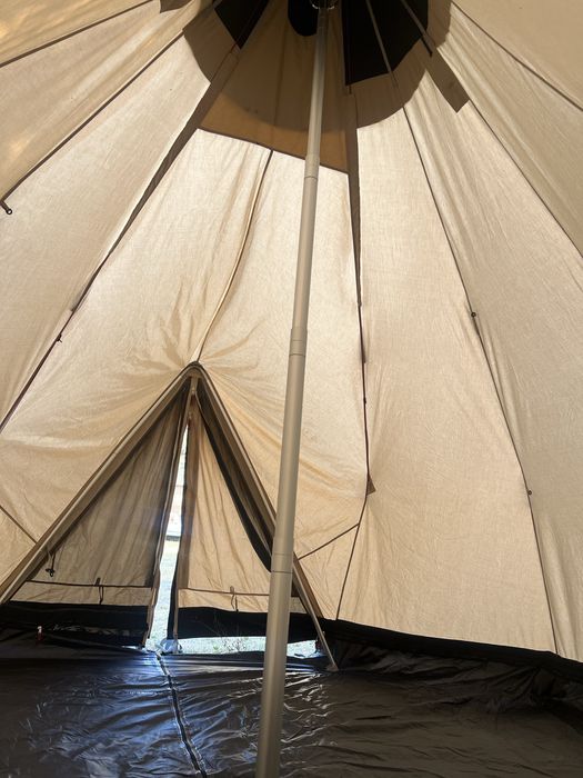 Нова палатка ROBENS