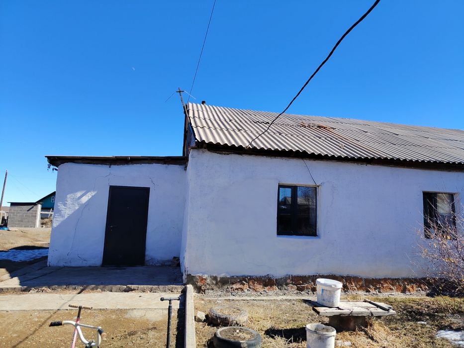 Уй сатылады.Отарбекова 68.2