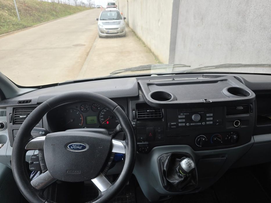 Ford Transit 2011
