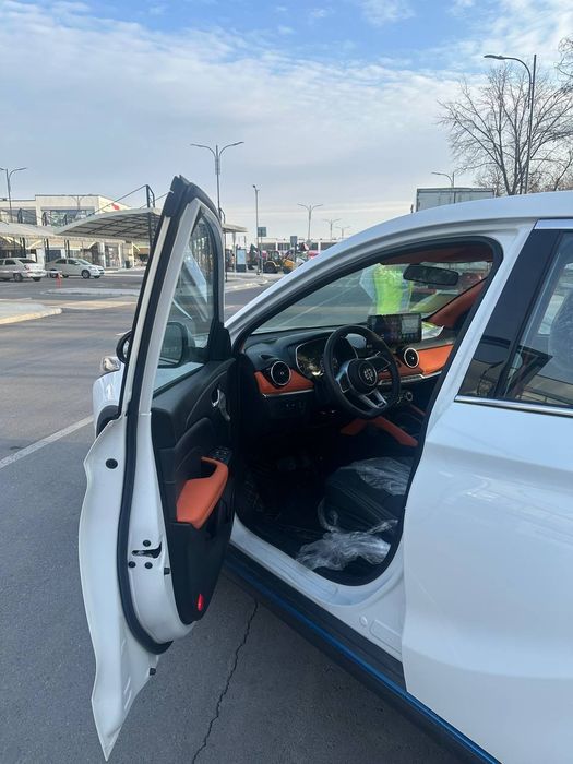 Продаётся автомобиль вместо  E 2