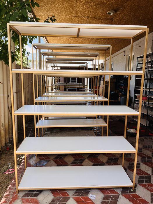 Полки. Мебель для магазина.