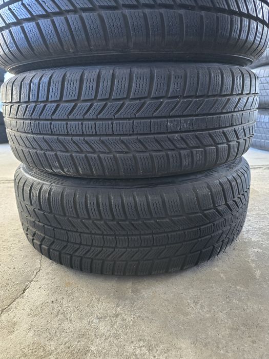 4 Броя 205/55/17 Continental 2x8,2mm 2x6,7mm 24dot