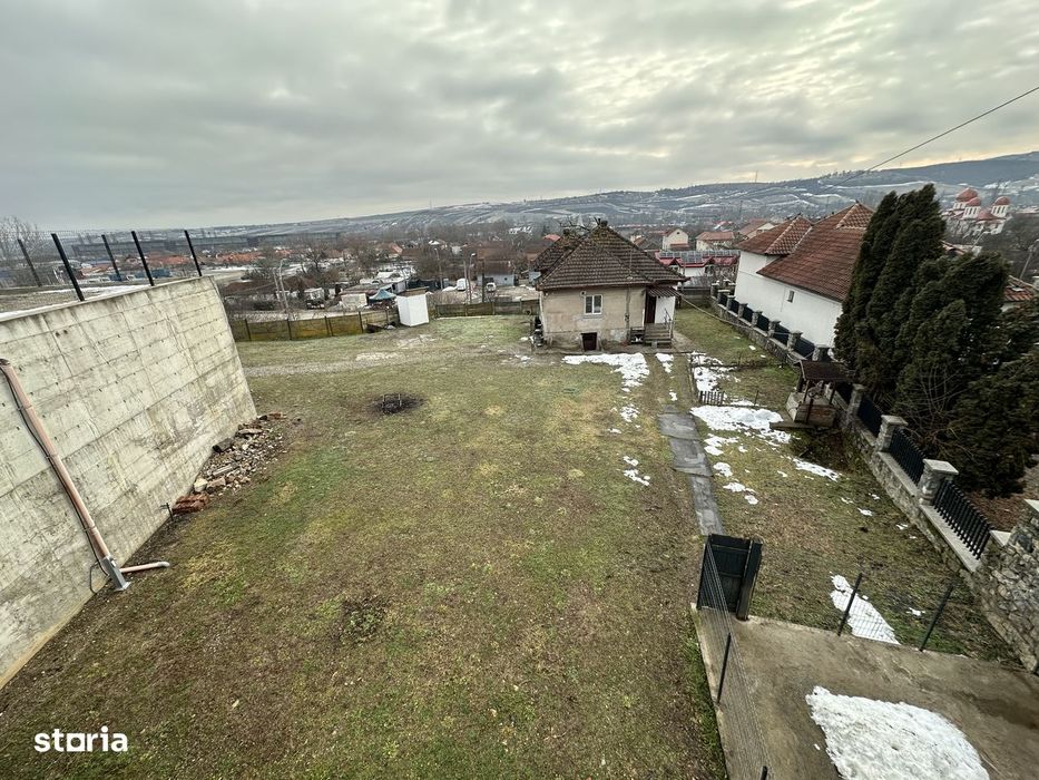 Casa la rosu+teren ST:1800 mp*Pestisu Mare-Deva-Hunedoara+casa veche !