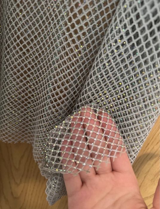 bluza tip plasa cu pietricele