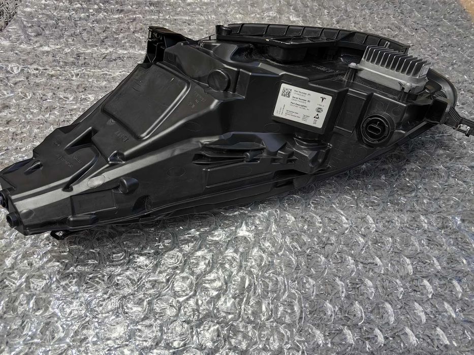 Фар за Tesla Model 3 / Y / Фар за Tesla Модел 3 / У