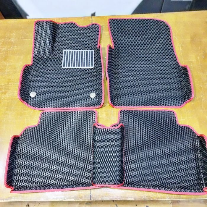 Авто коврики/полики EVAKOR/Evocar_pro Premium Tracker 2