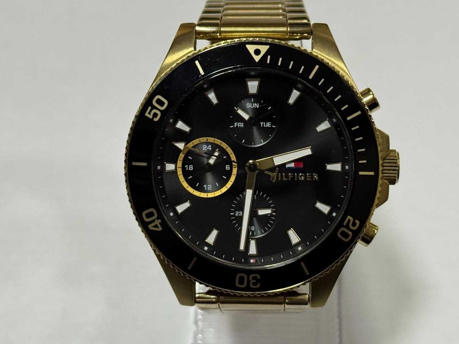 Часовник Tommy Hilfiger 1791919