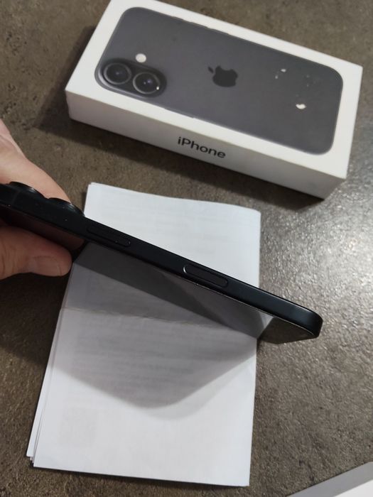 iPhone 16 Black , 128 GB