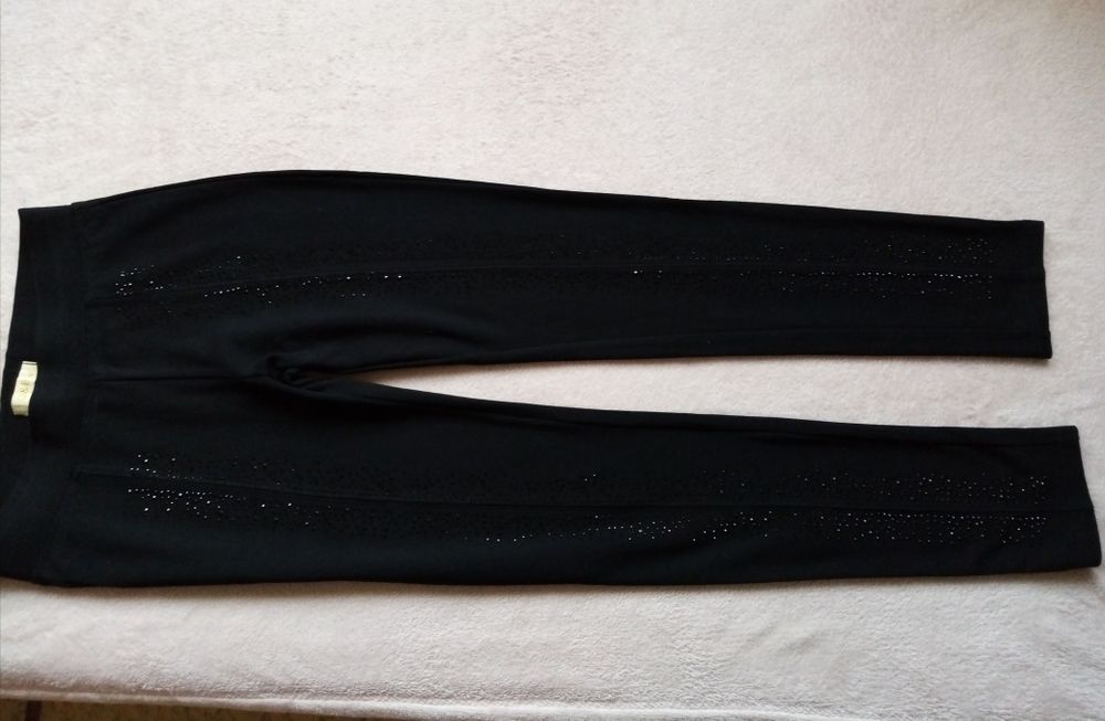 Дамски клин, М, черен с блестящи елементи