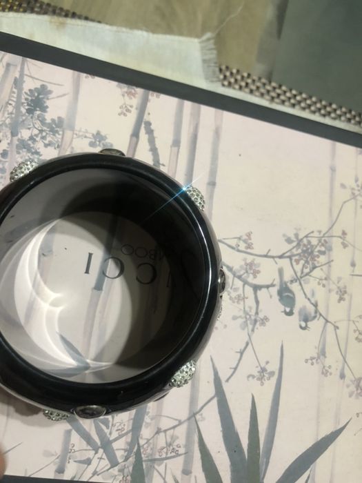 Гривна с камъни Svarovski