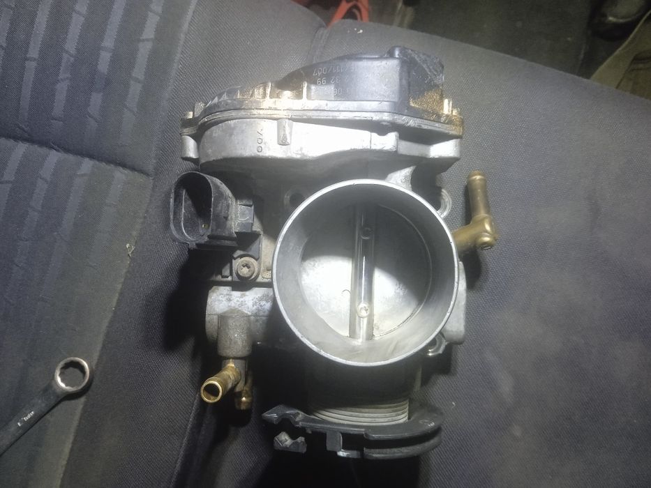 Дроссельная заслонка