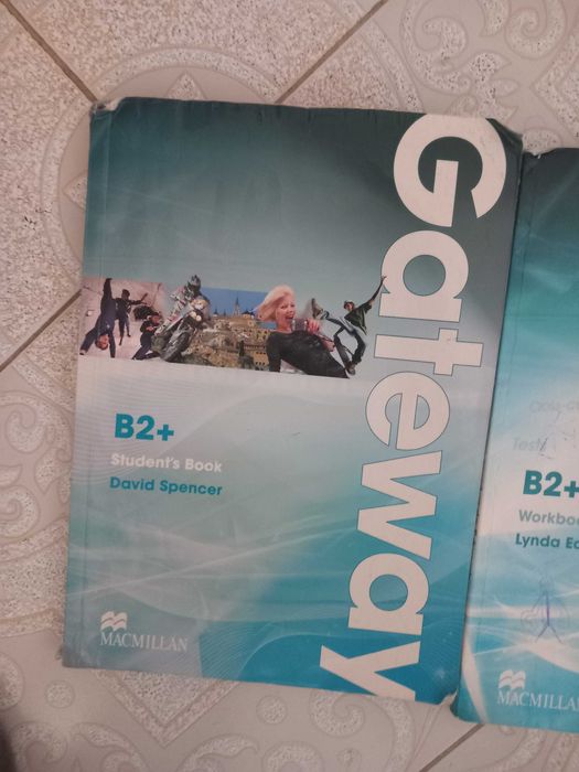 Учебници и помогала за 11 и 12 клас Учебникът по история не е наличен