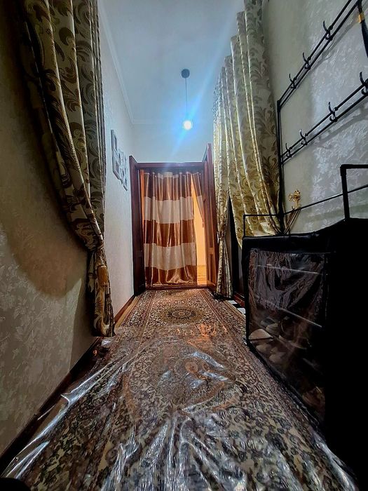 Шошилинг, шахар марказида 4 мавзеда 2 хонали уй сотилади