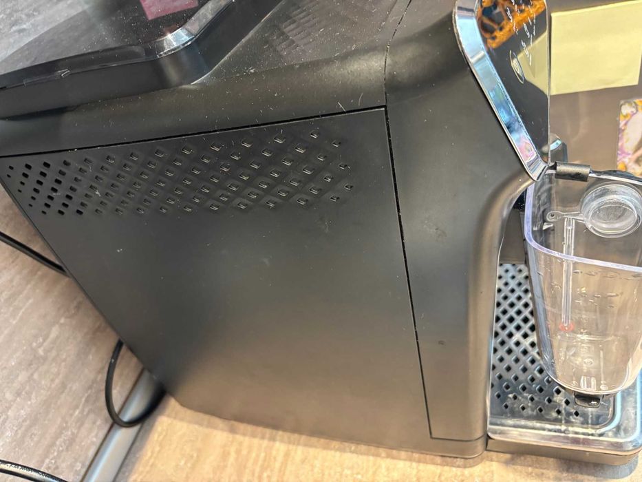 Philips Latte Go EP 2235 / 40 кафе машина , кафе автомат